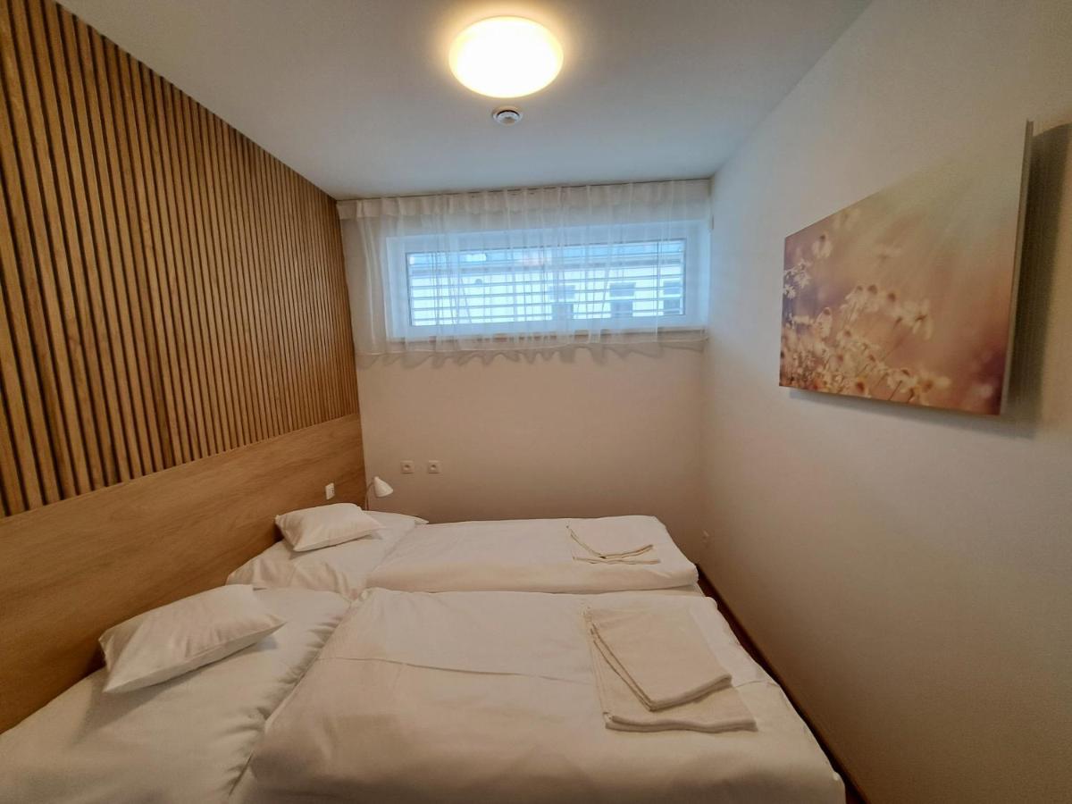 6Bits Apartments Єсеник Екстер'єр фото