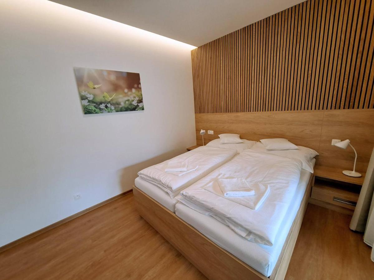 6Bits Apartments Єсеник Екстер'єр фото